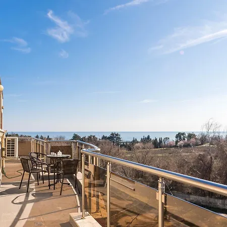 Fantasy Apartment Varna