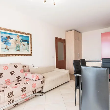 Fantasy Apartment *